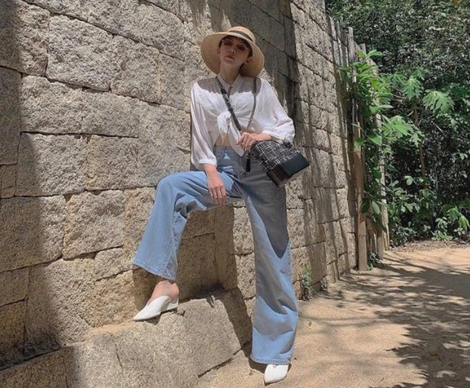 Kiểu quần ống rộng trẻ trung chiếm sóng thị trường thời trang Việt 2024-3