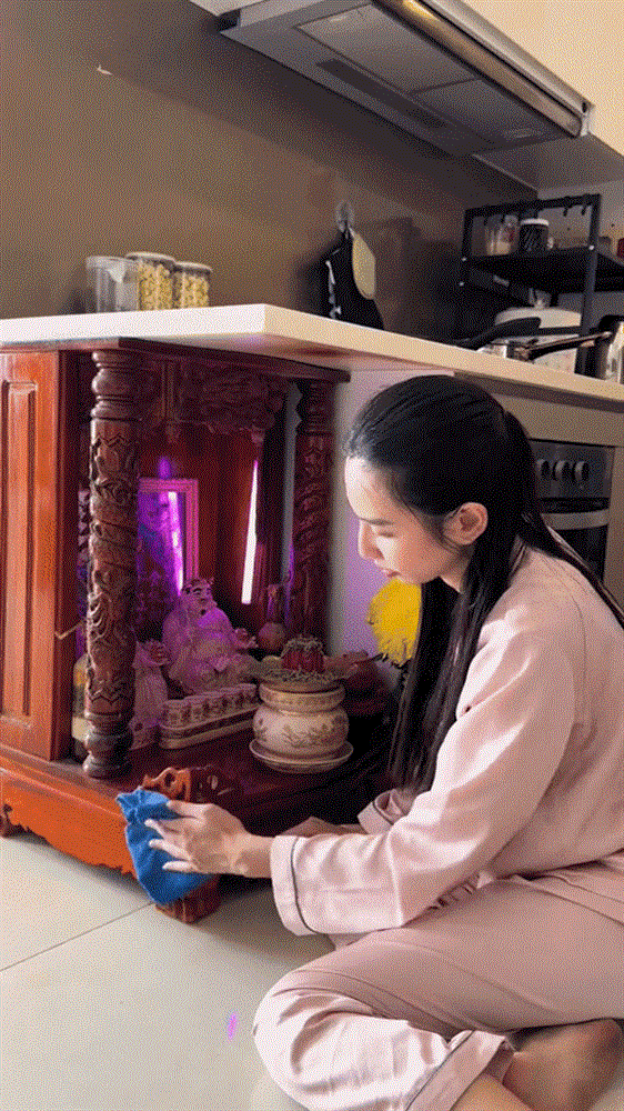 Hoa hậu Thùy Tiên lần đầu hé lộ không gian trong căn hộ ở TP.HCM: Giản dị đến bất ngờ-6