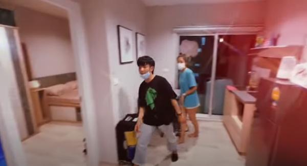 Hoa hậu Thùy Tiên lần đầu hé lộ không gian trong căn hộ ở TP.HCM: Giản dị đến bất ngờ-11