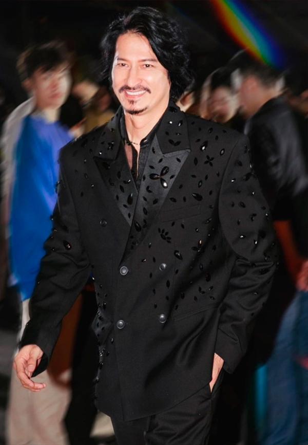 Huy Khánh run vì cảnh nóng với bạn diễn kém 21 tuổi, phủ nhận đổ vỡ hôn nhân-2