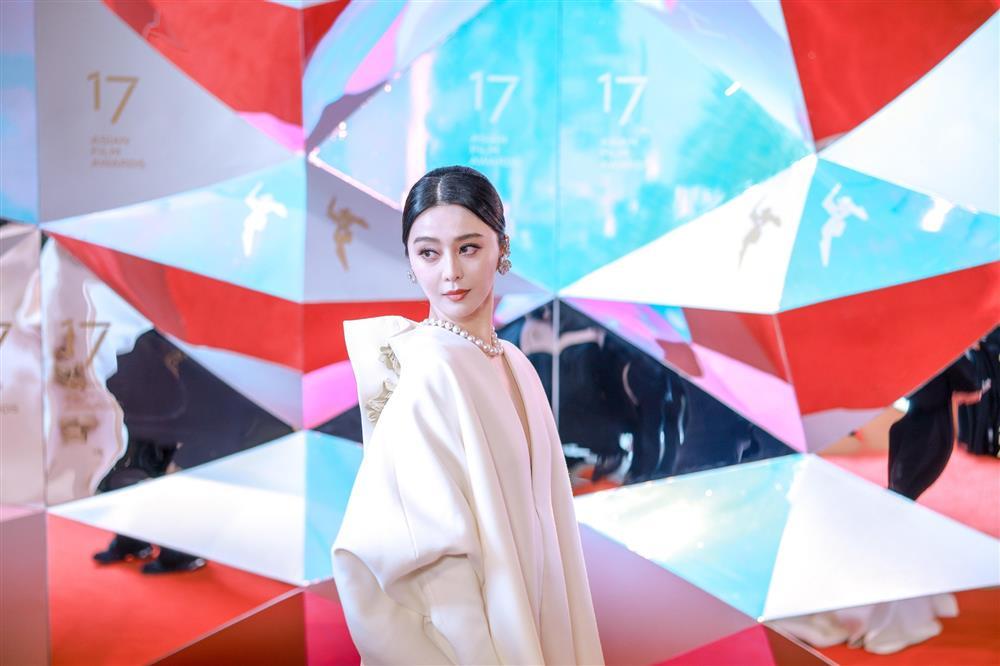 Ngôi sao Trung Quốc phạm pháp, tù tội giờ ra sao?-1