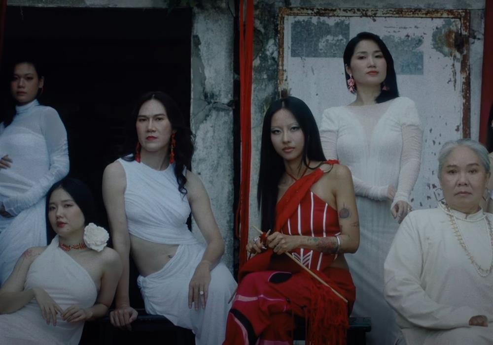 Suboi đã thắng trong cuộc chiến Sơn Tùng, Bích Phương?-1