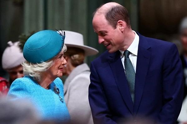 Công nương Kate xuất hiện cùng Hoàng tử William, vẫn có chi tiết gây thắc mắc-2