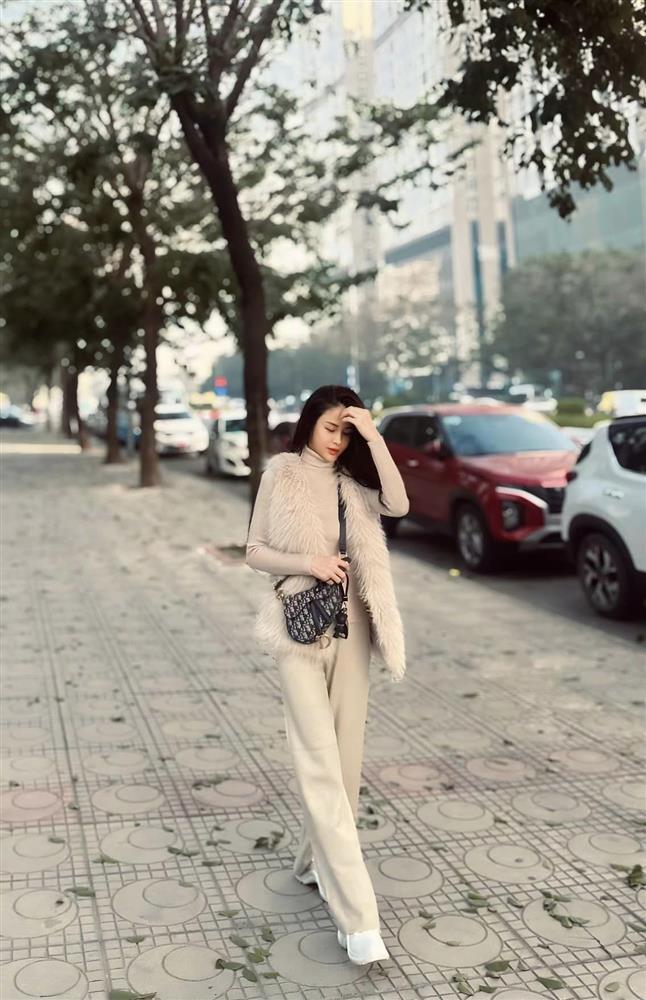 Hé lộ thời trang của Lương Thu Trang - tình địch mới của Hồng Diễm Trạm Cứu Hộ Trái Tim-5