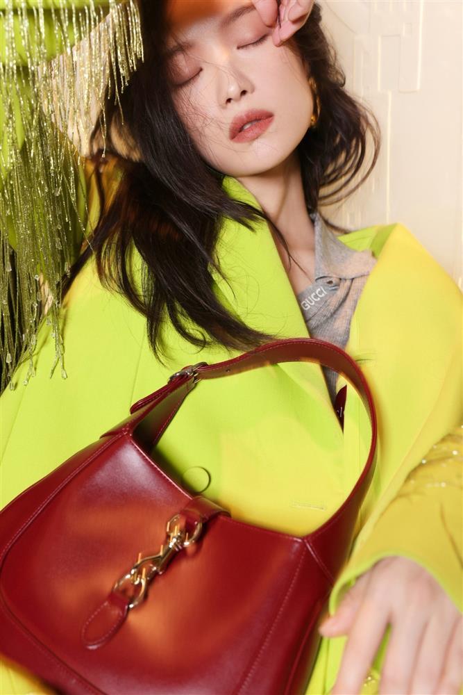 Mỹ nhân sinh ra để dành cho đế chế Gucci, Nghê Ni chiếm trọn spotlight khiến Bạch Lộc lu mờ-3