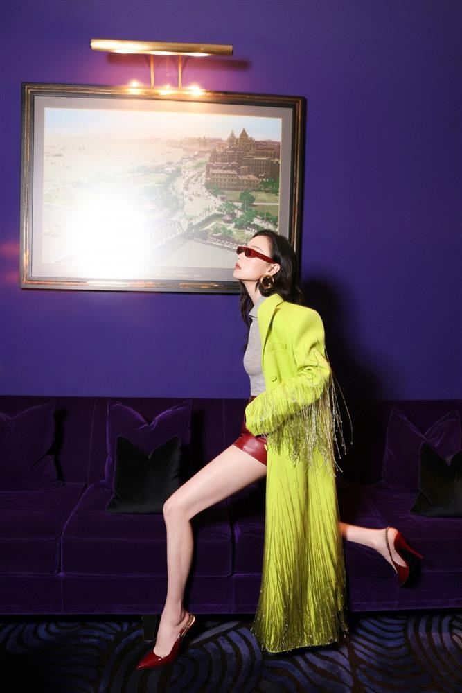 Mỹ nhân sinh ra để dành cho đế chế Gucci, Nghê Ni chiếm trọn spotlight khiến Bạch Lộc lu mờ-4