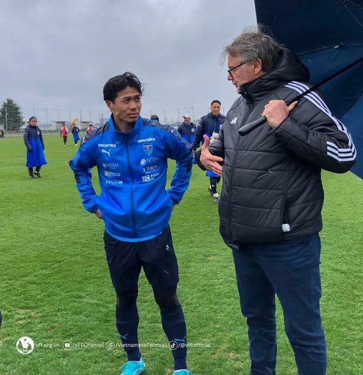 Công Phượng dự bị cả năm ở CLB, vì sao HLV Troussier vẫn gọi lên tuyển Việt Nam?-1