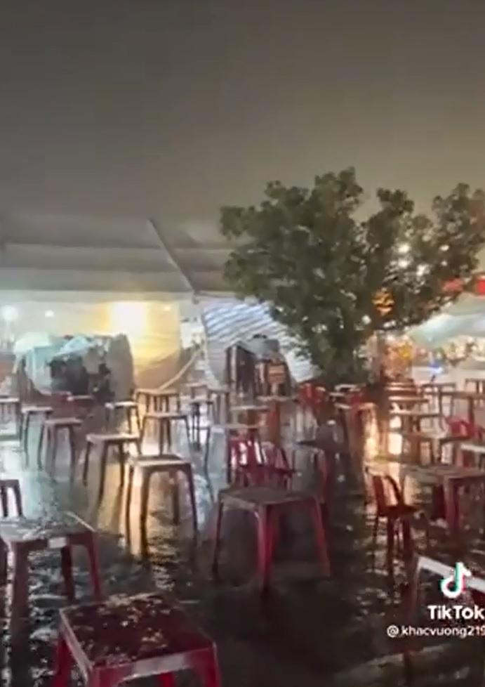 Từ một buổi diễn bất ổn, xót thương đời ca sĩ...-4