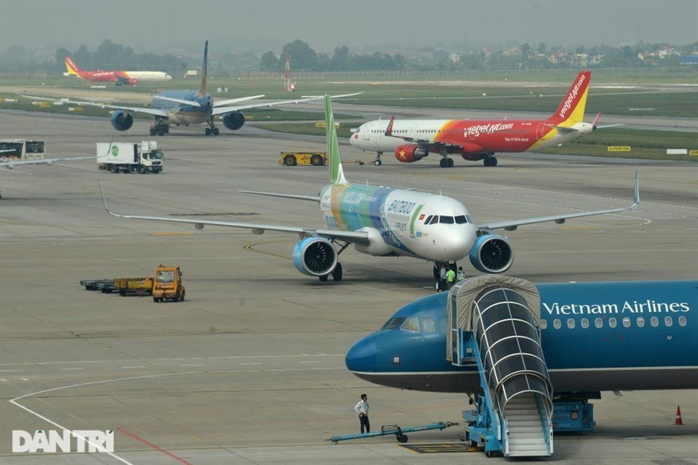 Giá vé máy bay Hà Nội - TPHCM vẫn đắt ngang nửa chỉ vàng-1