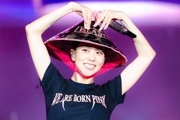 Anh trai Jisoo được khen đẹp như sao Hàn, đứng sau công ty của em gái-4