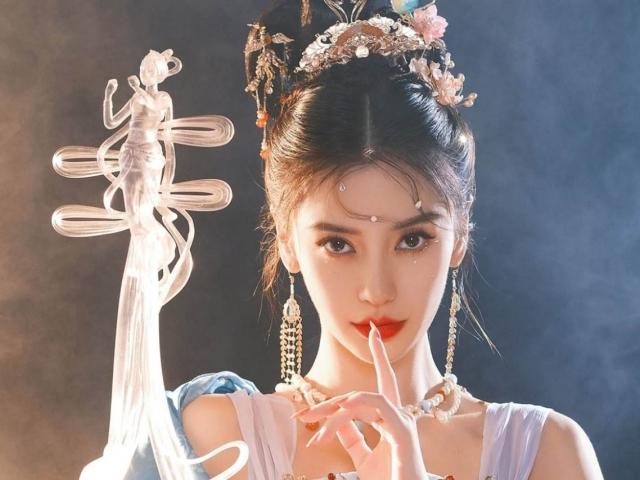 Xôn xao nghi vấn Angelababy bị hội tiểu hoa đán 85 loại khỏi nhóm bạn thân, Dương Mịch tỏ rõ thái độ xa cách-8