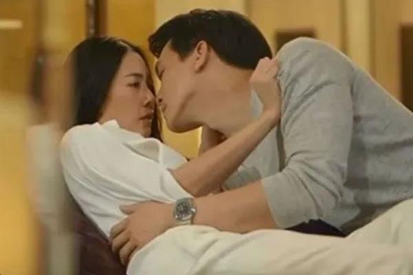 Vợ cũ lấy chồng mới sau 4 tháng ly hôn, tôi đến dự tiệc thì phát hiện sự thật đau đớn này-1