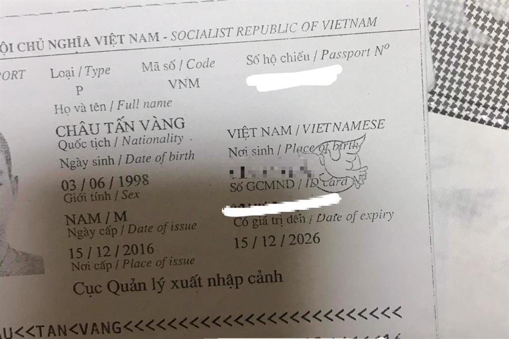 Chàng trai Việt tên độc lạ Tấn Vàng, đi đâu cũng được xin vía giàu sang-1