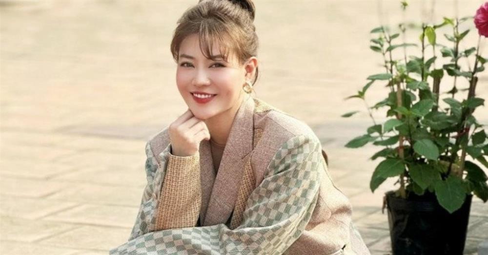 Chỉ sau 1 ngày công bố ly hôn, Thanh Hương bất ngờ xác nhận đang yêu người mới, được bạn trai nhận xét như em bé-1