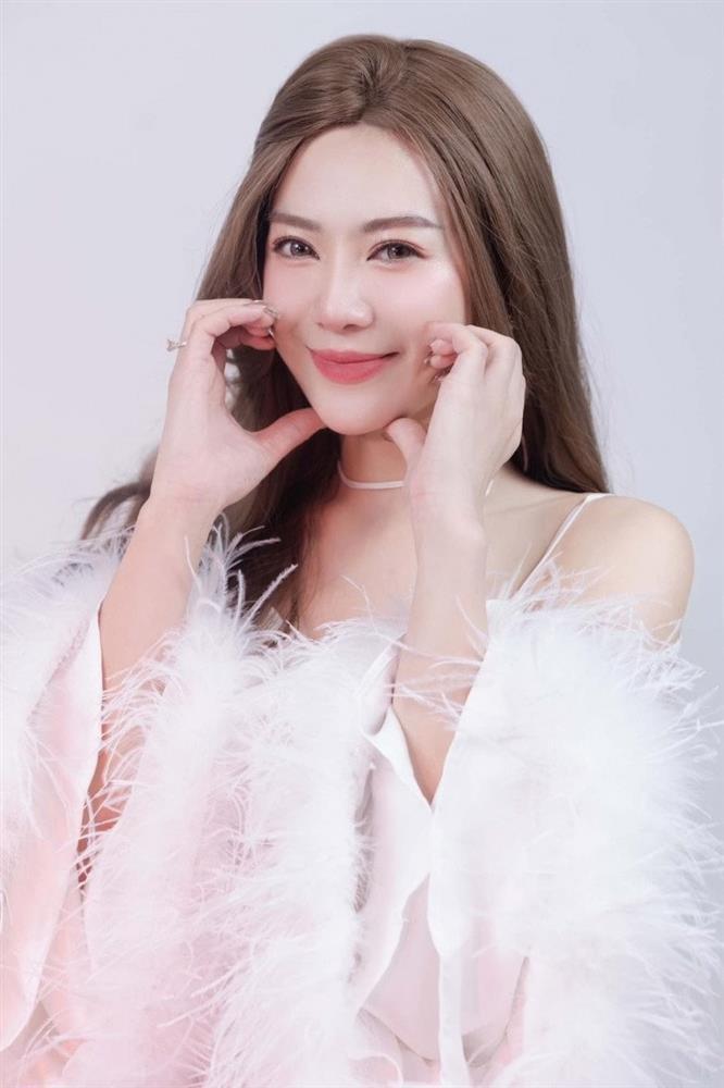 Chỉ sau 1 ngày công bố ly hôn, Thanh Hương bất ngờ xác nhận đang yêu người mới, được bạn trai nhận xét như em bé-2