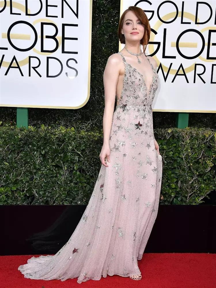 Chiếc váy bị bục khóa và những vẻ ngoài biểu tượng của Emma Stone-9