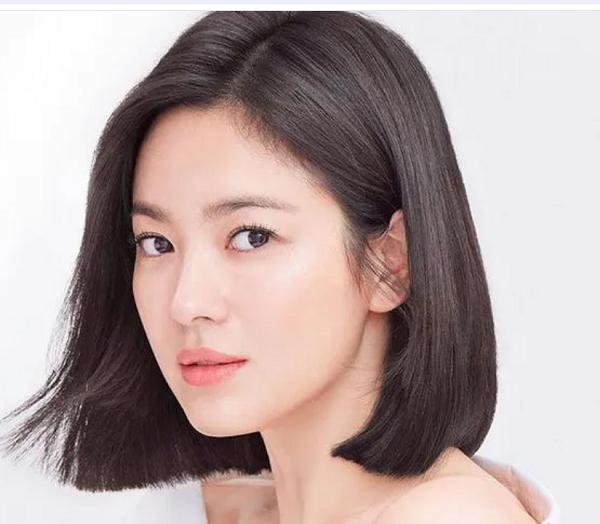 4 kiểu tóc ngang vai tăng sự trẻ trung như hơn hai mươi tuổi cho nữ giới tuổi 40-3