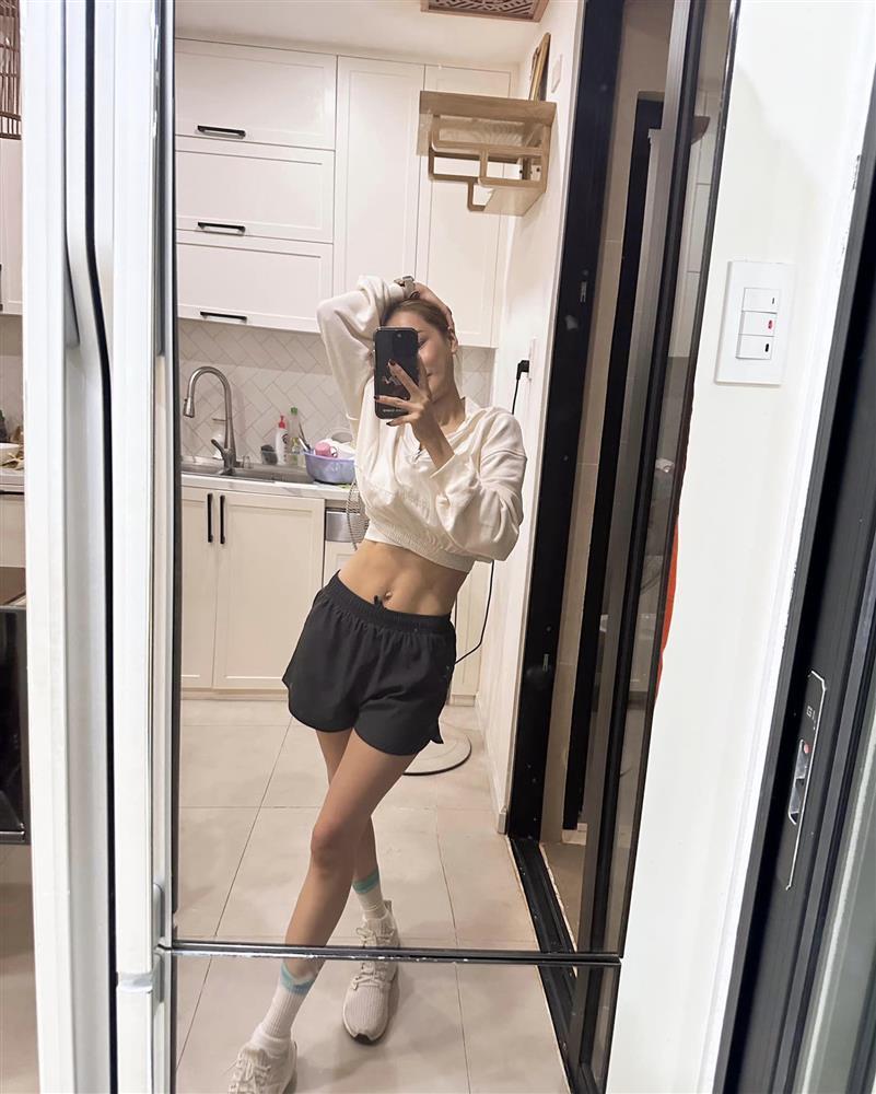 Bị đồn phẫu thuật thẩm mỹ sau khi sinh con lần hai cho Trường Giang, Nhã Phương nói gì?-1