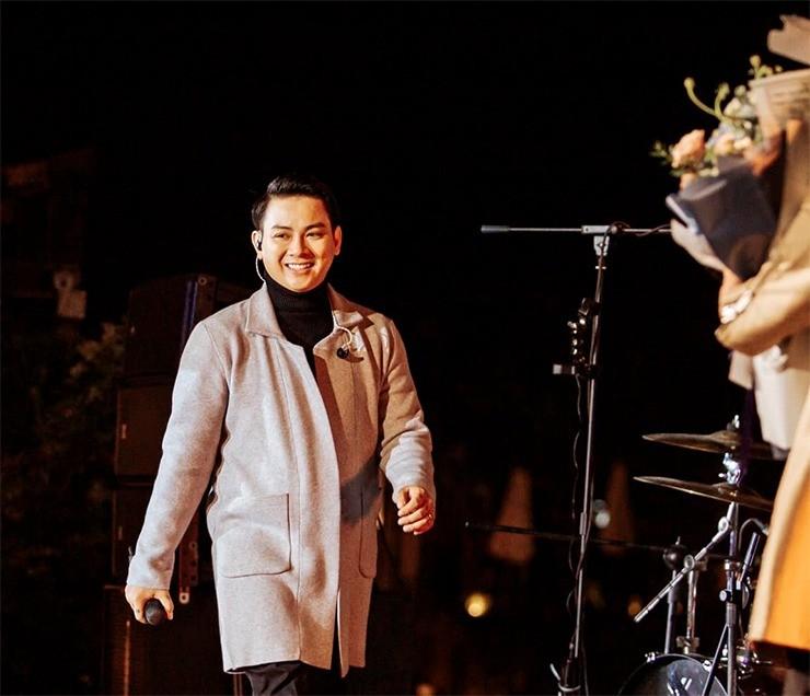 Mối tình của Hoài Lâm và bạn gái kém 8 tuổi-14