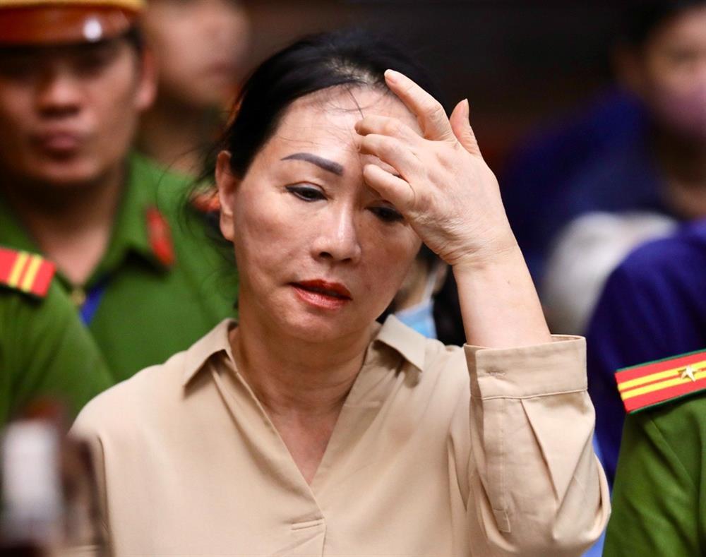 Bị cáo Trương Mỹ Lan hỏi công ty ma là gì-1