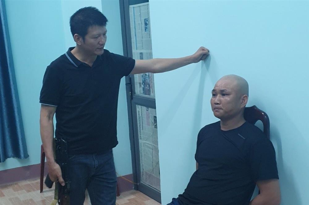 Đối tượng 2 lần truy sát người phụ nữ khai mua súng, đạn từ Campuchia-2