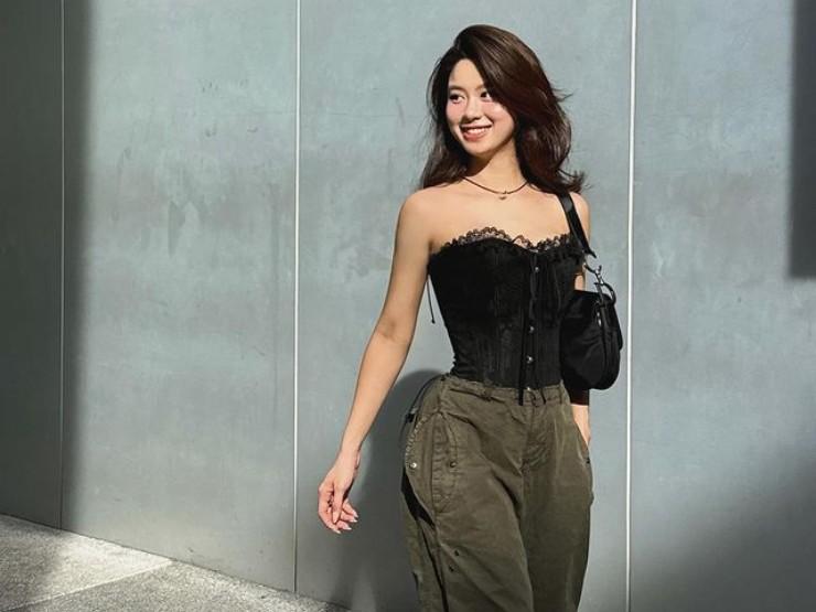 Chưa đến hè, mỹ nhân Việt đã bất phân thắng bại với áo cúp khoe vòng 1 hờ hững-7