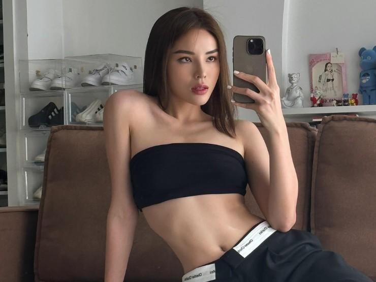 Chưa đến hè, mỹ nhân Việt đã bất phân thắng bại với áo cúp khoe vòng 1 hờ hững-10