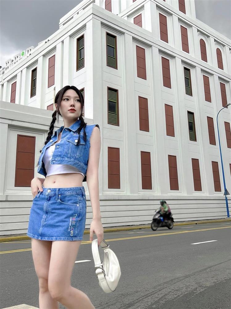 Em gái Trấn Thành nâng cấp phong cách sau khi giảm cân thành công-5