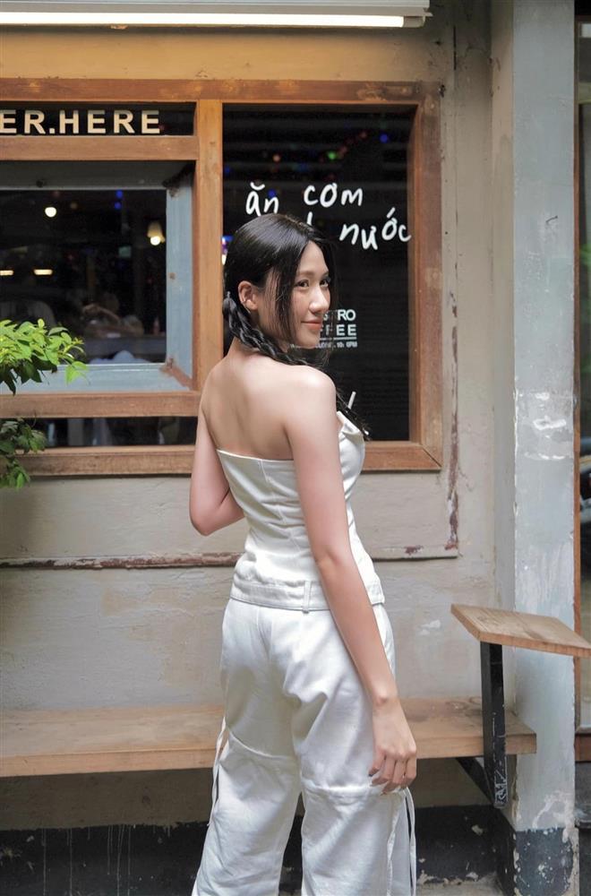 Em gái Trấn Thành nâng cấp phong cách sau khi giảm cân thành công-7