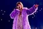 Hàn Quốc đau đáu việc Taylor Swift giúp Singapore thu 500 triệu USD