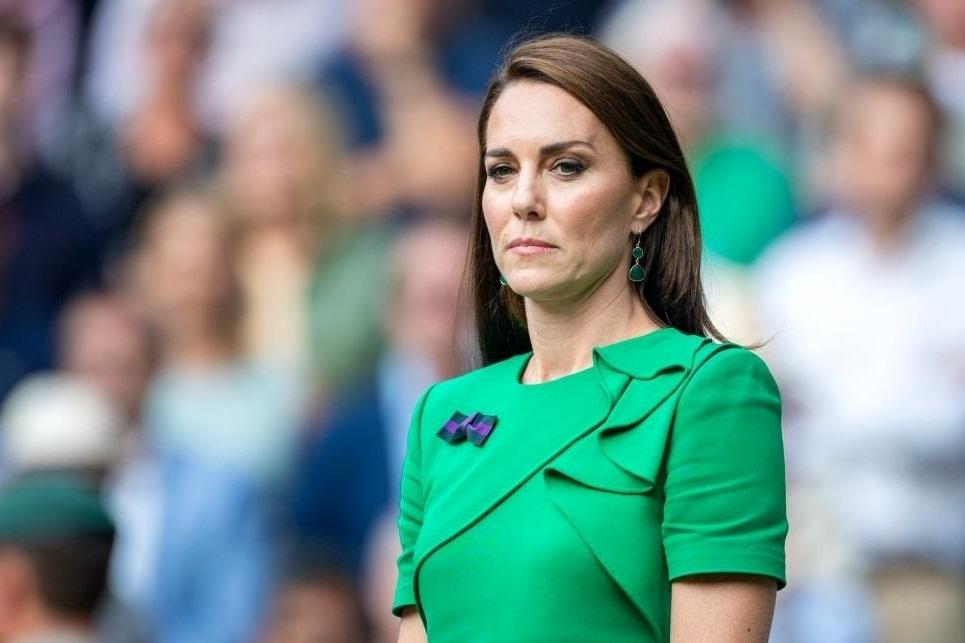 Ảnh mới của Công nương Kate và Hoàng tử William bị cho là ảnh ghép, sự thật là gì?-4