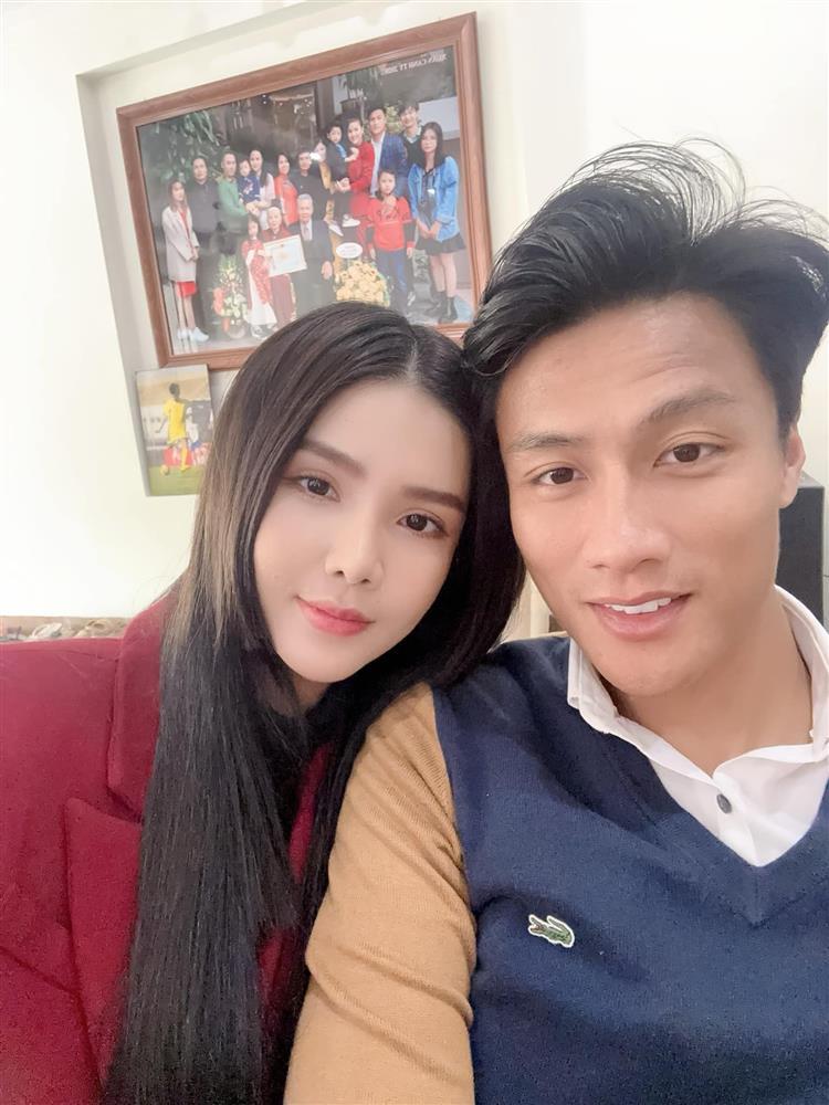 Kỳ Hân bất ngờ tiết lộ từng muốn ly hôn Mạc Hồng Quân khi mang thai-1