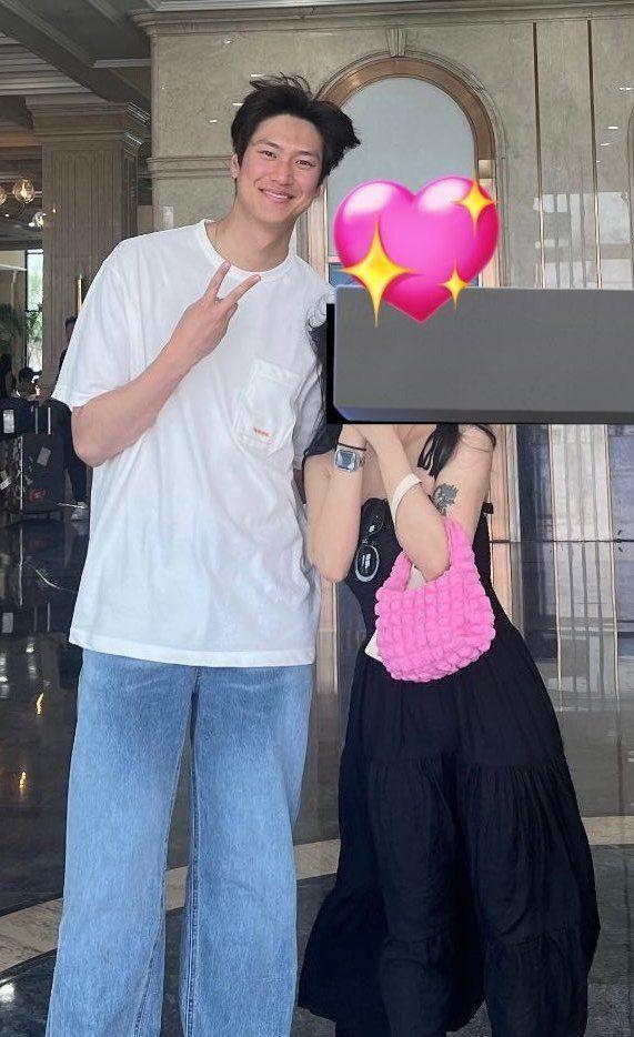 Dàn sao Cô Đi Mà Lấy Chồng Tôi du lịch Việt Nam, nhan sắc Park Min Young gây sốt-3