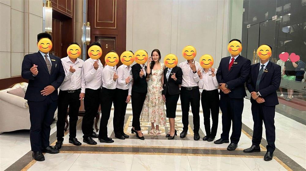 Dàn sao Cô Đi Mà Lấy Chồng Tôi du lịch Việt Nam, nhan sắc Park Min Young gây sốt-6