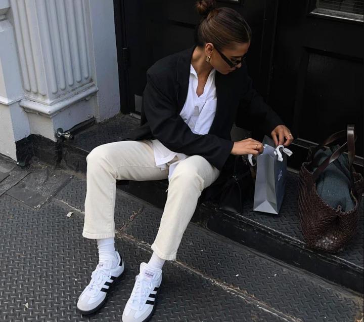 Tủ đồ sành điệu của các quý cô không thể thiếu những món đồ cơ bản sau-4