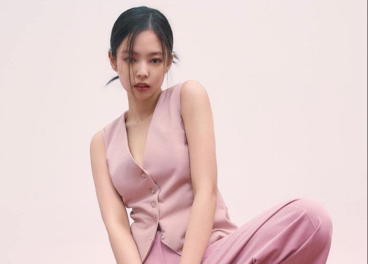 Tủ đồ sành điệu của các quý cô không thể thiếu những món đồ cơ bản sau-5