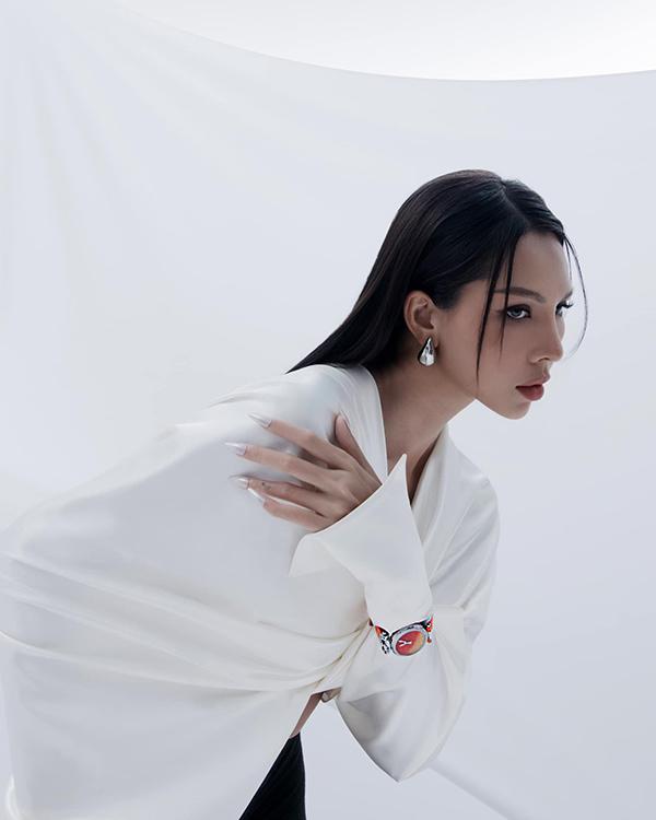 Tri kỷ của Hoa hậu Kỳ Duyên: Tuổi 36 hack tuổi mặc đồ nào cũng đẹp nhờ vóc dáng không có điểm chê-5