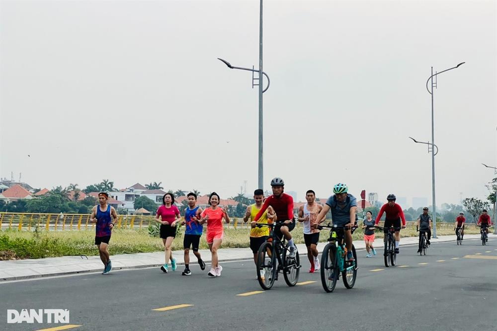 Nhiều người tố bị vỗ mông, đánh vào đầu khi chạy bộ sớm ở TPHCM-1