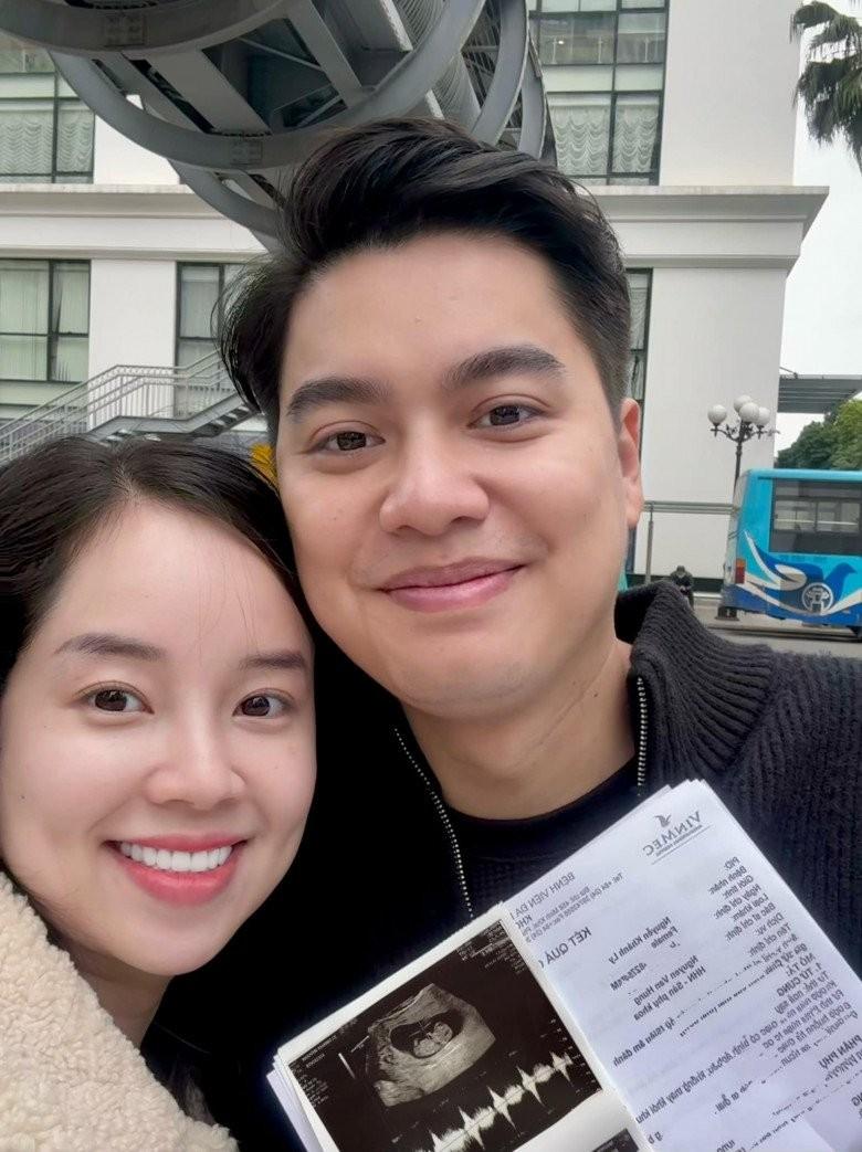 Ly Kute thông báo mang thai sau 5 tháng kết hôn, bé Khoai Tây sắp được lên chức anh 2-3