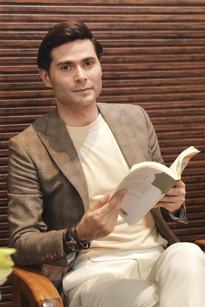 Ngoại hình nam diễn viên người Mỹ mới gia nhập vũ trụ VTV, đóng cùng Hồng Diễm-4