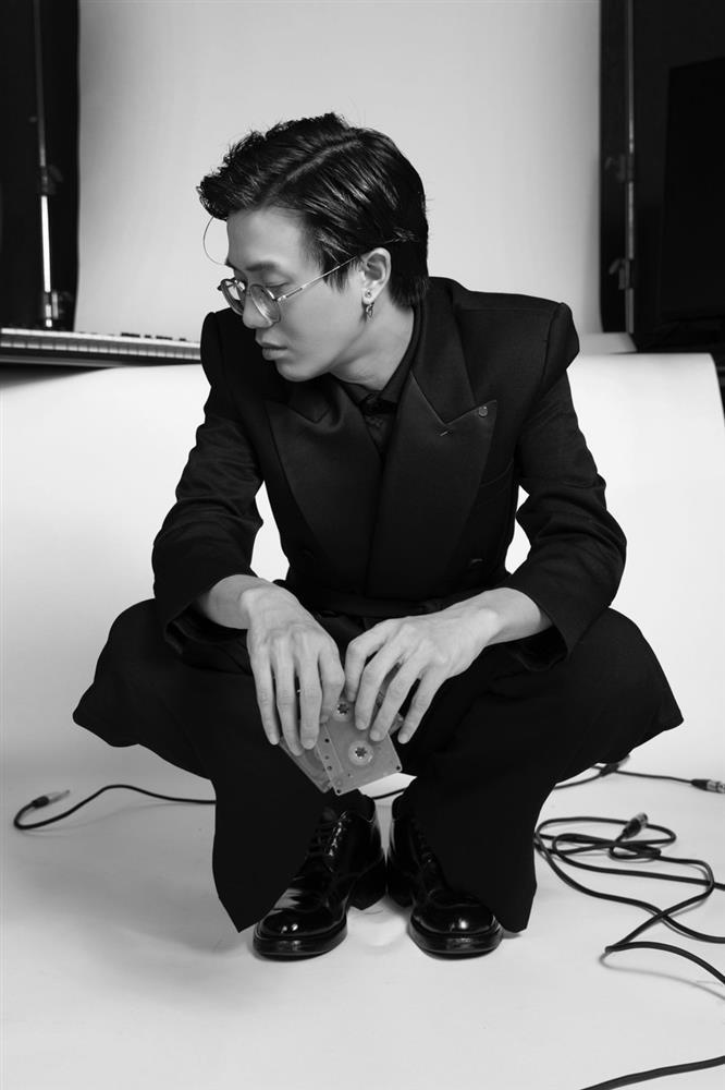 Sơn Tùng M-TP ngày càng đơn độc?-14