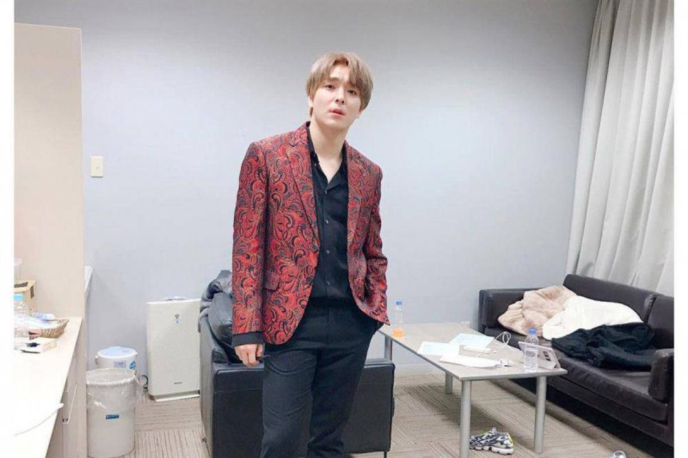 Loạt idol vướng nhiều scandal trở lại hoạt động, chuyện gì đang xảy ra với K-pop?-3