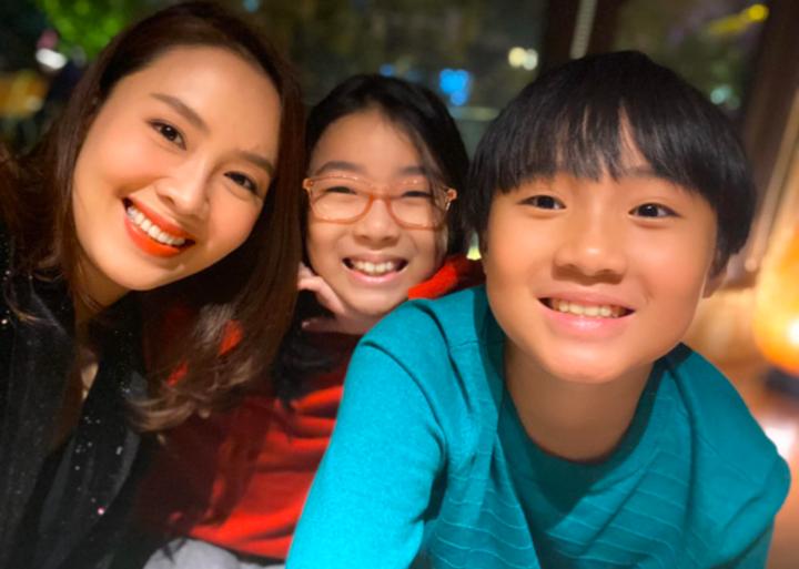 Hôn nhân của dàn mỹ nhân VFC: Người viên mãn, người lận đận-2