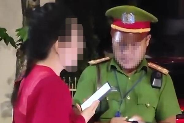 Tạm giữ tài xế bán tải chạy trốn cảnh sát, gây tai nạn liên hoàn ở Hà Nội-3