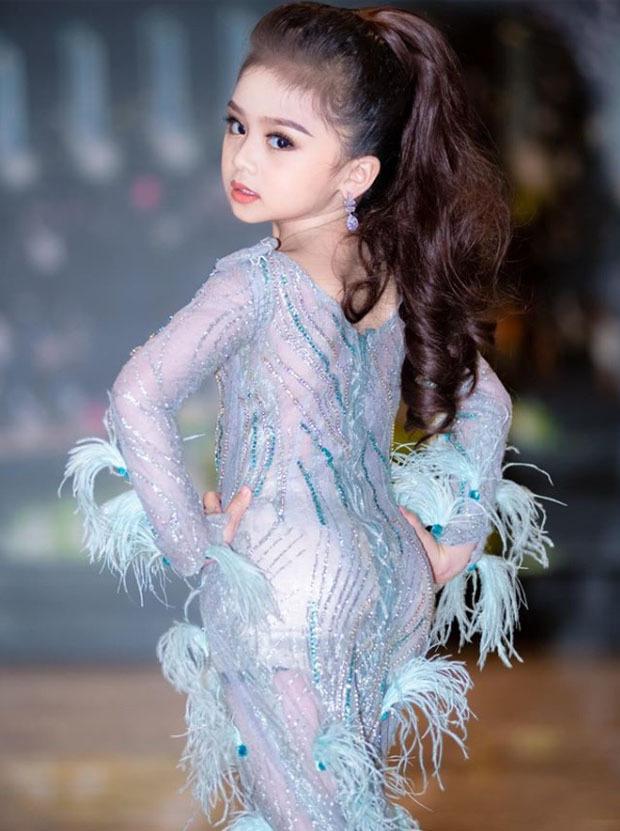 Có hào quang hoa hậu từ năm 6 tuổi, bản sao nữ chính Chiếc Lá Cuốn Bay chỉ lo kiếm tiền, CĐM thương cảm vì mất tuổi thơ-3