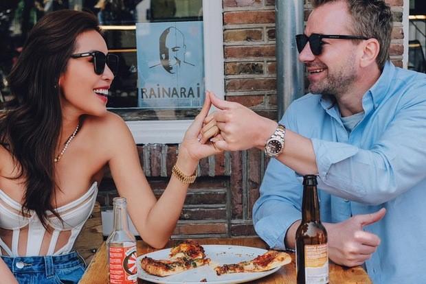 Minh Tú vướng nghi vấn đang có tin vui do để lộ vòng 2 lùm lùm-2