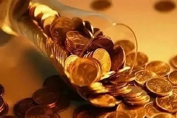 Đeo nhẫn kim tiền sao cho thu hút tài lộc?-2