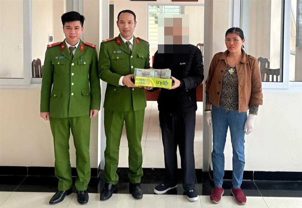 Thấy số tiền lớn, bà bán trứng ‘suýt ngất, tim như bay khỏi lồng ngực’-2