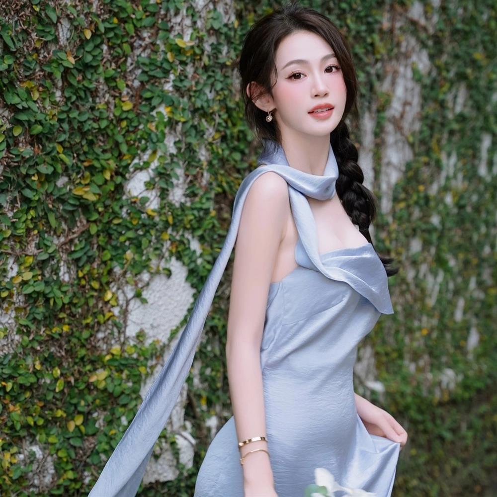 Vẻ đẹp mong manh dễ vỡ của dàn hot girl xứ Nghệ nổi tiếng trên mạng-4
