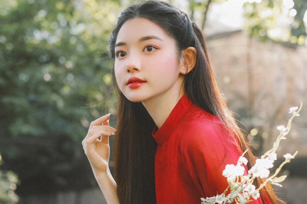 Vẻ đẹp mong manh dễ vỡ của dàn hot girl xứ Nghệ nổi tiếng trên mạng-9